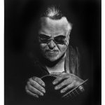 fred-van-deelen-illustrator-Black-and-white-illustration-portrait-man-guitarist-big-jim-sullivan-scraperboard-engraving